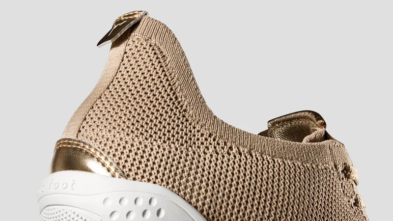 Ezy Slip-on Beige Sneaker